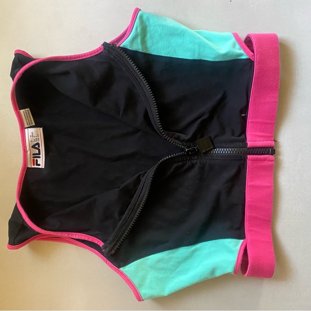 FILA TOP - Picture 3 of 3